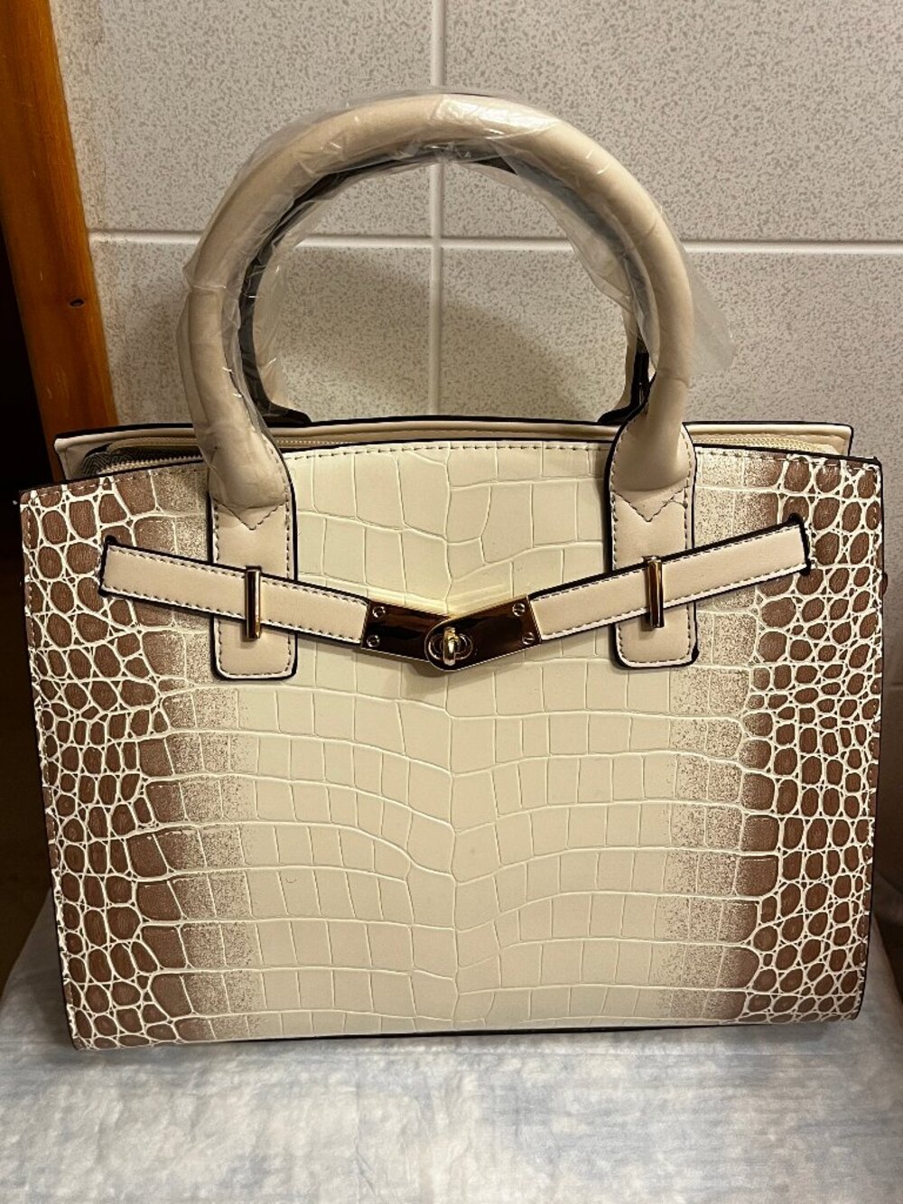NWT!! Fashion embossed white tan top handle satchel with gold tone hardware
